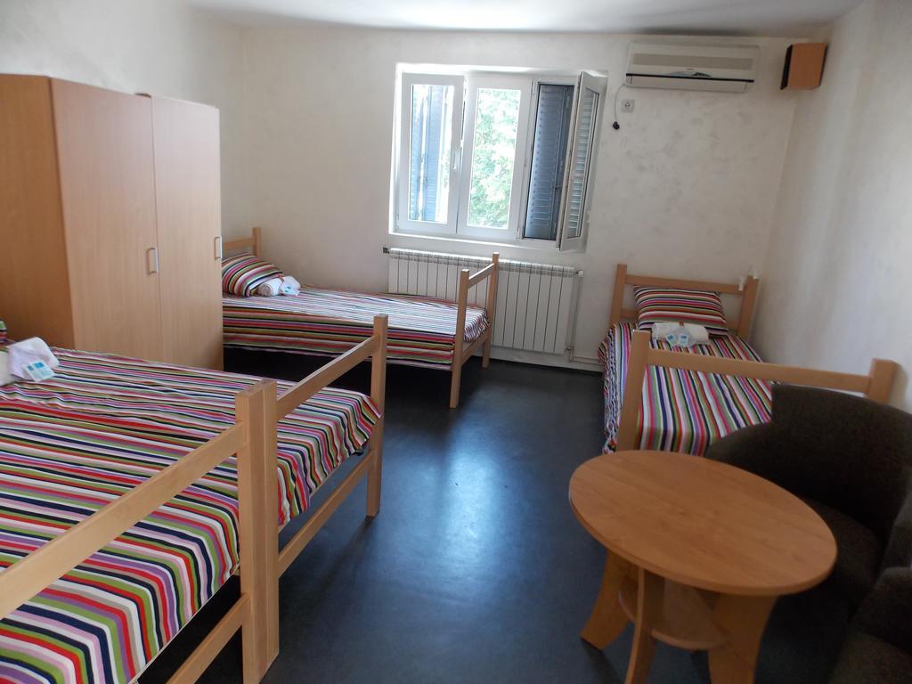 Guest House Miss Depolo Belgrade Extérieur photo