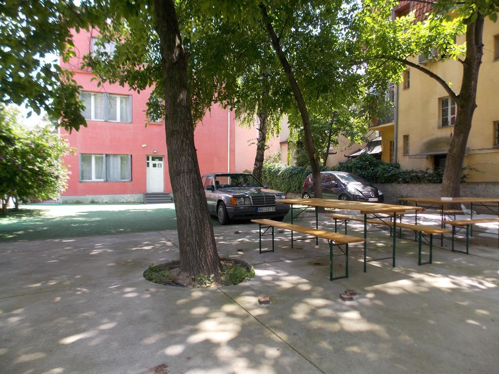 Guest House Miss Depolo Belgrade Extérieur photo